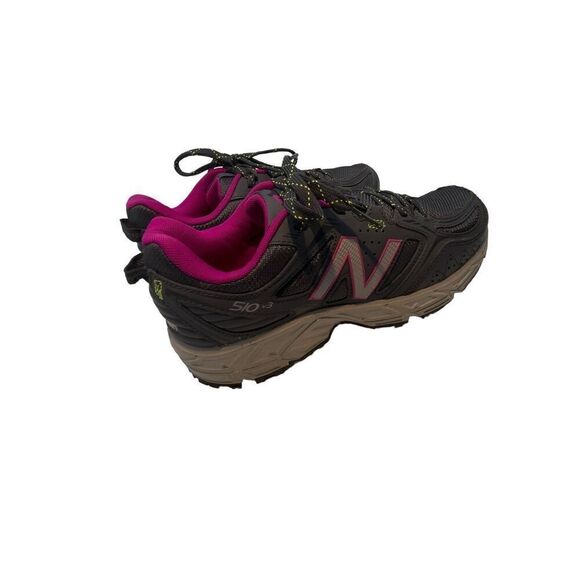 New balance dark grey and pink size 8 - Picture 3 of 14